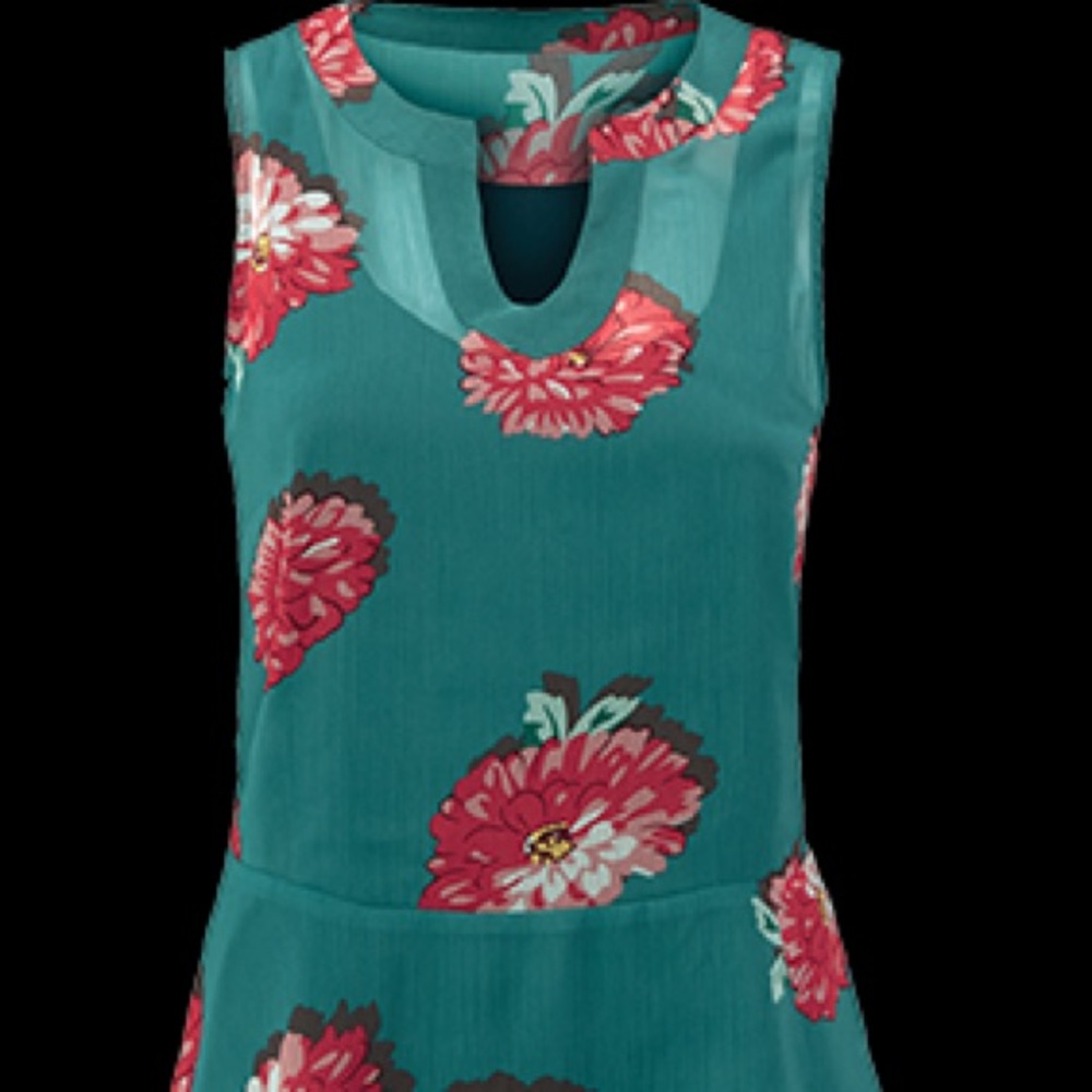 Cabi Blushing Blouse Puplum Floral - Size XL